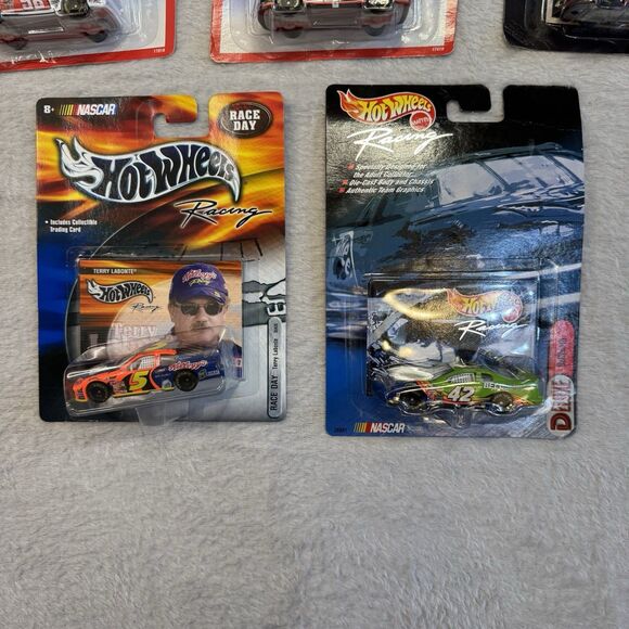 Hot Wheels Pro Racing 1997 Lot of 10 + 2 Bonus Cars 1:64 Die-Cast NASCAR Sealed - Picture 5 of 10